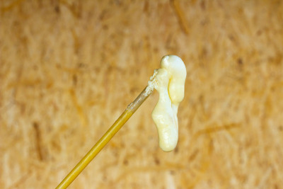 喷雾罐与泡沫，用于建筑。