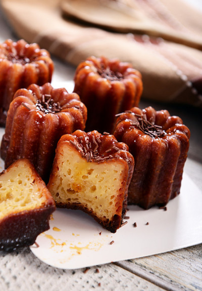 Caneles