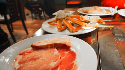 日本大闸蟹和牛肉