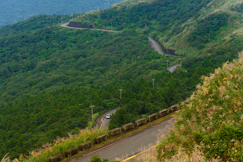 山顶上的路