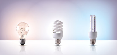 白底上各种灯泡的比较