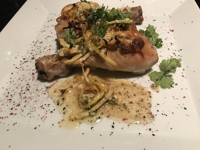 午餐晚餐-红酒烩鸡、香菜、鸡肉
