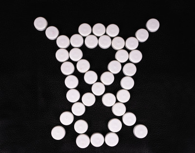 用过的塑料瓶盖