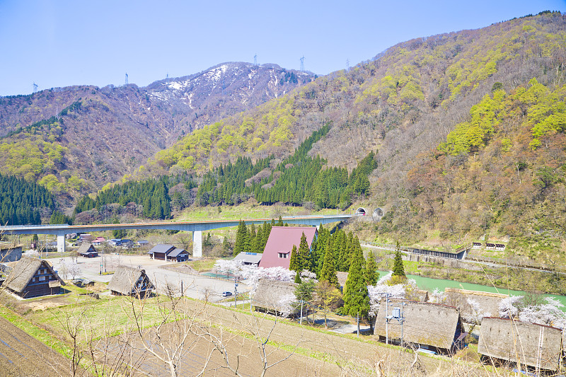 世界遗产富山县的野仓山村