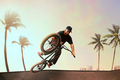 BMX骑手。