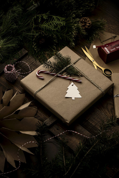 Christmas present decoration in rustic cozy ambien