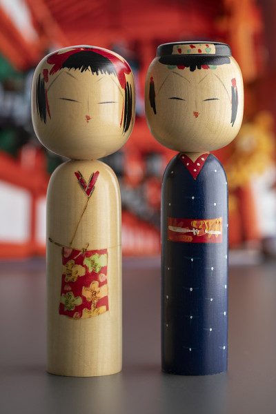一对日本娃娃