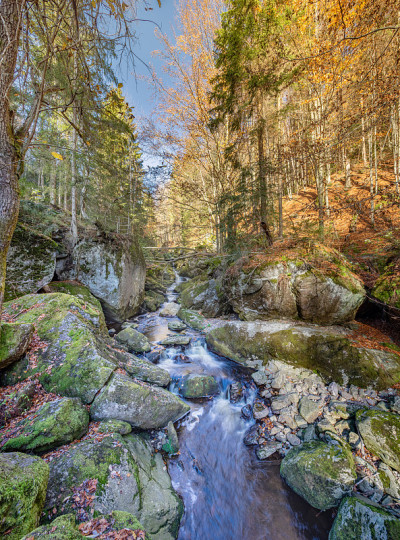 Wildromantische Steinklamm