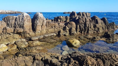 法国南部昂蒂布角的风景