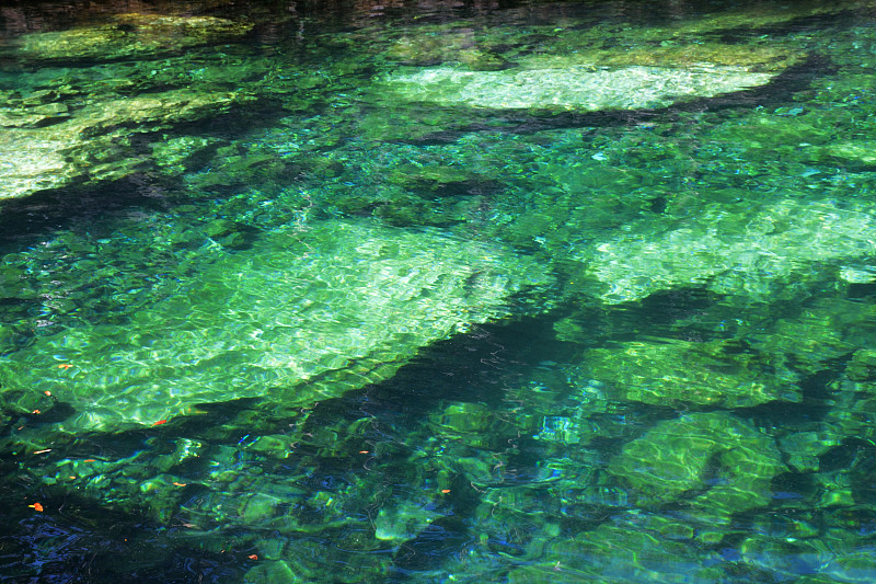 石头水池