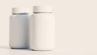 空白的药房塑料瓶。