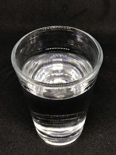 茴香烈酒