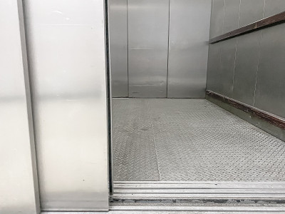 电梯内空电梯设备