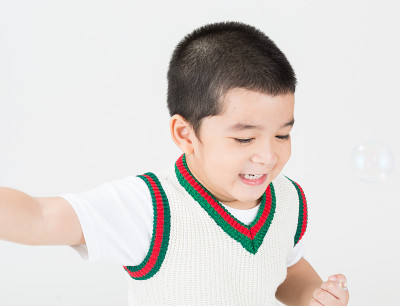 男孩