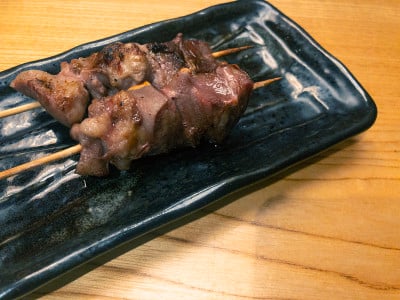 日本传统有趣酒吧的烤肉