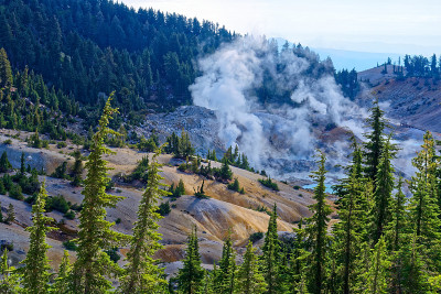 拉森火山国家公园的地狱