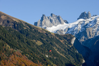 瑞士恩格尔伯格村的山景