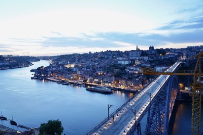 葡萄牙波尔图cityscape和Ponte de Luis