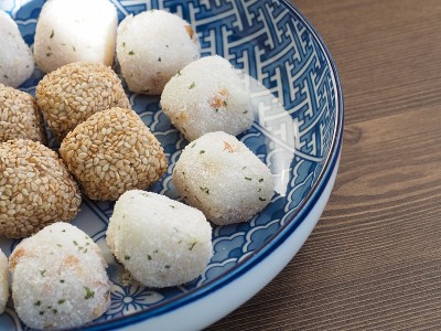 芝麻糯米糕和年糕