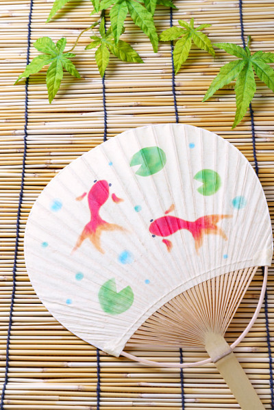 日本夏日场景与日本扇