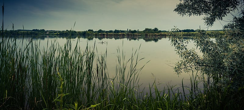 日出河