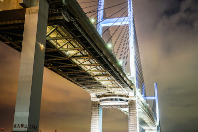 横滨海湾大桥之夜(由大国藤拍摄)