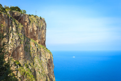 在阳光明媚的日子里有山有海，有拷贝空间