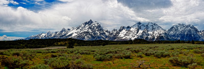 特顿山脉全景