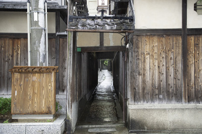京都东山地区的小镇景观。Ishibekoji。
