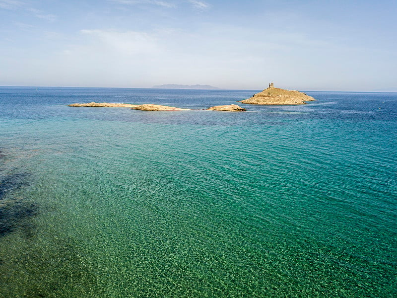 鸟瞰图的Finocchiarola岛，Mezzana, A Terra, Cap Corse半岛，科