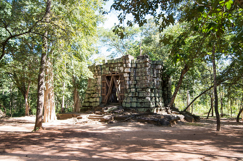 柬埔寨斯拉埃姆普拉萨特科克尔高棉寺