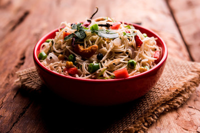 Semiya Upma或Vermicelli upppuma或upppittu是一个受欢迎的早餐菜单