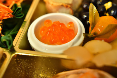 Osechi(日本新年期间吃的庆祝食物)