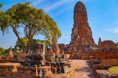 位于泰国大城府历史公园的佛寺，是联合国教科文组织世界遗产