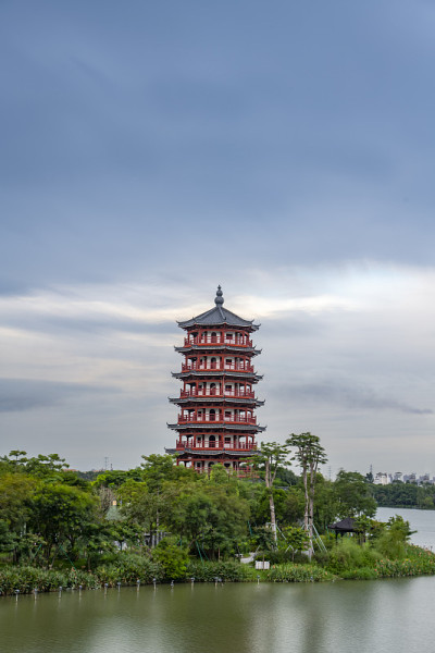 中国东莞华阳湖湿地公园华阳塔