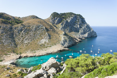 Cala Figuera de Formentor，马略卡岛-参观马略卡岛最美丽的海湾之一