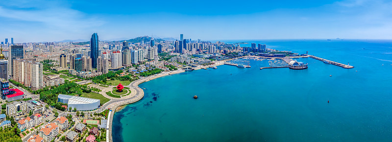 航拍青岛海岸线建筑景观天际线