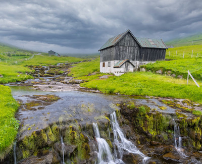 可爱的村庄OyndarfjÃ rÃ°ur(安德约德)，埃斯图罗伊岛，法罗群岛