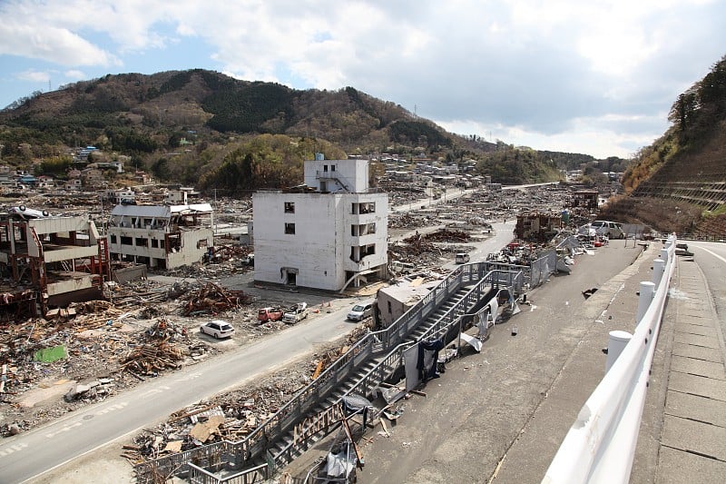 日本地震、海啸,311年