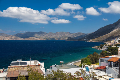 卡利姆诺斯岛的美丽景色形成了一个青年旅社。Grece