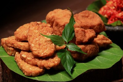印尼的招牌素食:炸豆豉和豆腐