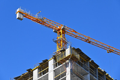 起重机及高层建筑工地