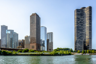 海军码头附近的芝加哥现代建筑