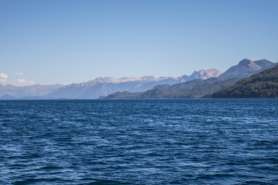 湖和山
