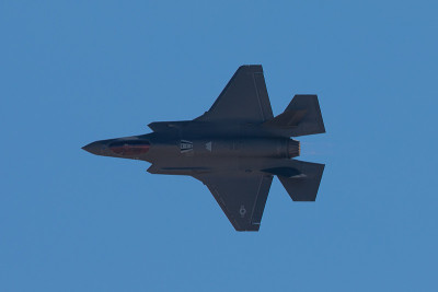 F-35闪电II非常独特的形状在俯视图