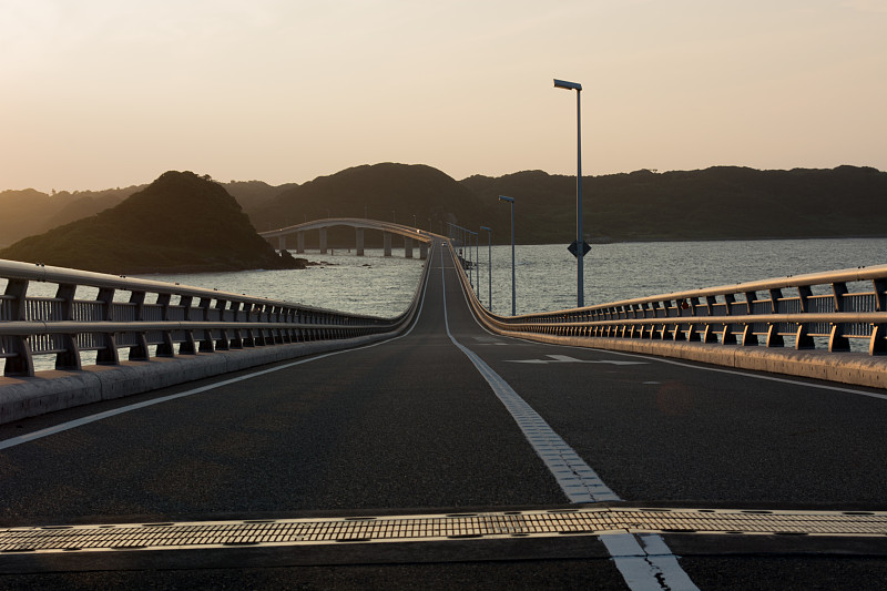 日本山口大桥横跨大海