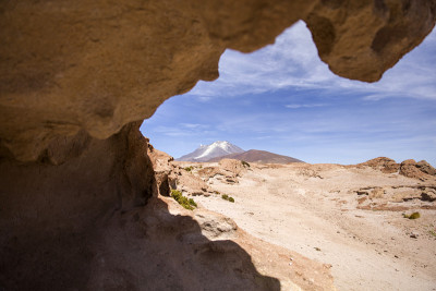 玻利维亚利坎卡武尔火山