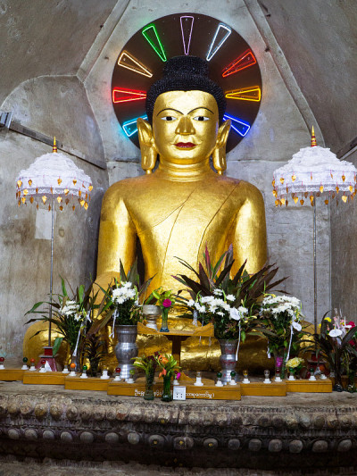 缅甸Mrauk-U的佛像