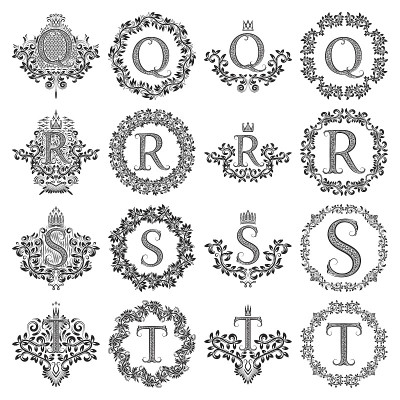 复古的字母组合Q, R, S, T。