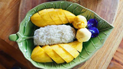芒果糯米饭。